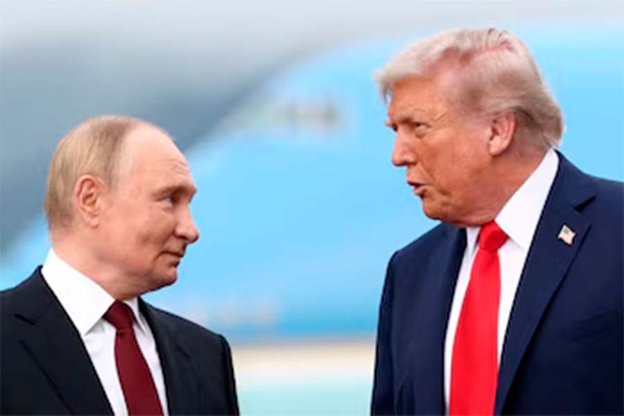 Durante una conversación telefónica, Putin le comunicó a Trump que Rusia tomará toda la región ucraniana del Donbás